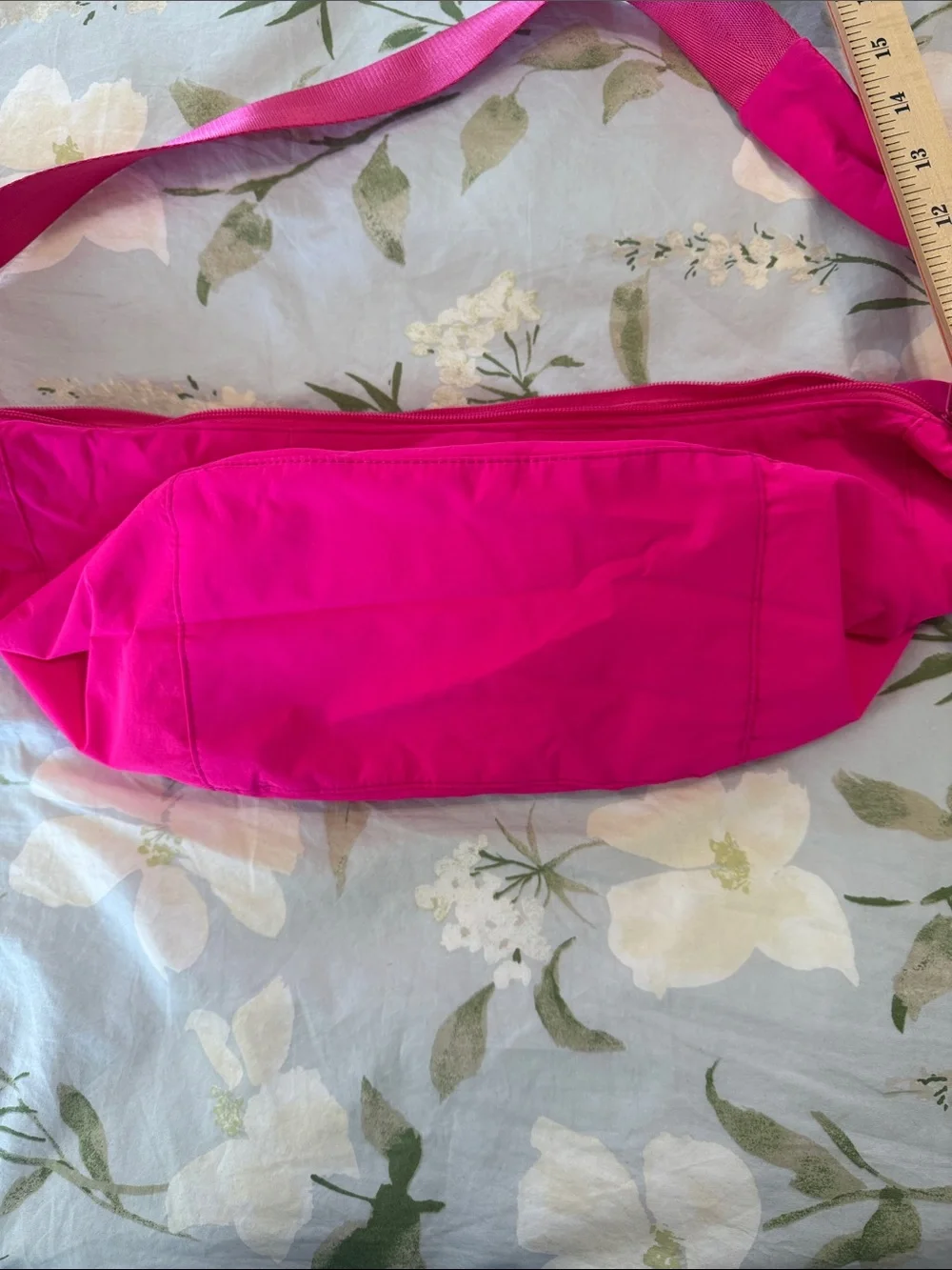 Bright Hot Pink Sling Shoulder Bag - Unbranded - Picture 4 of 5